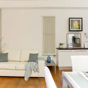 Appartamento The Best Rent - Near Navigli, Milano